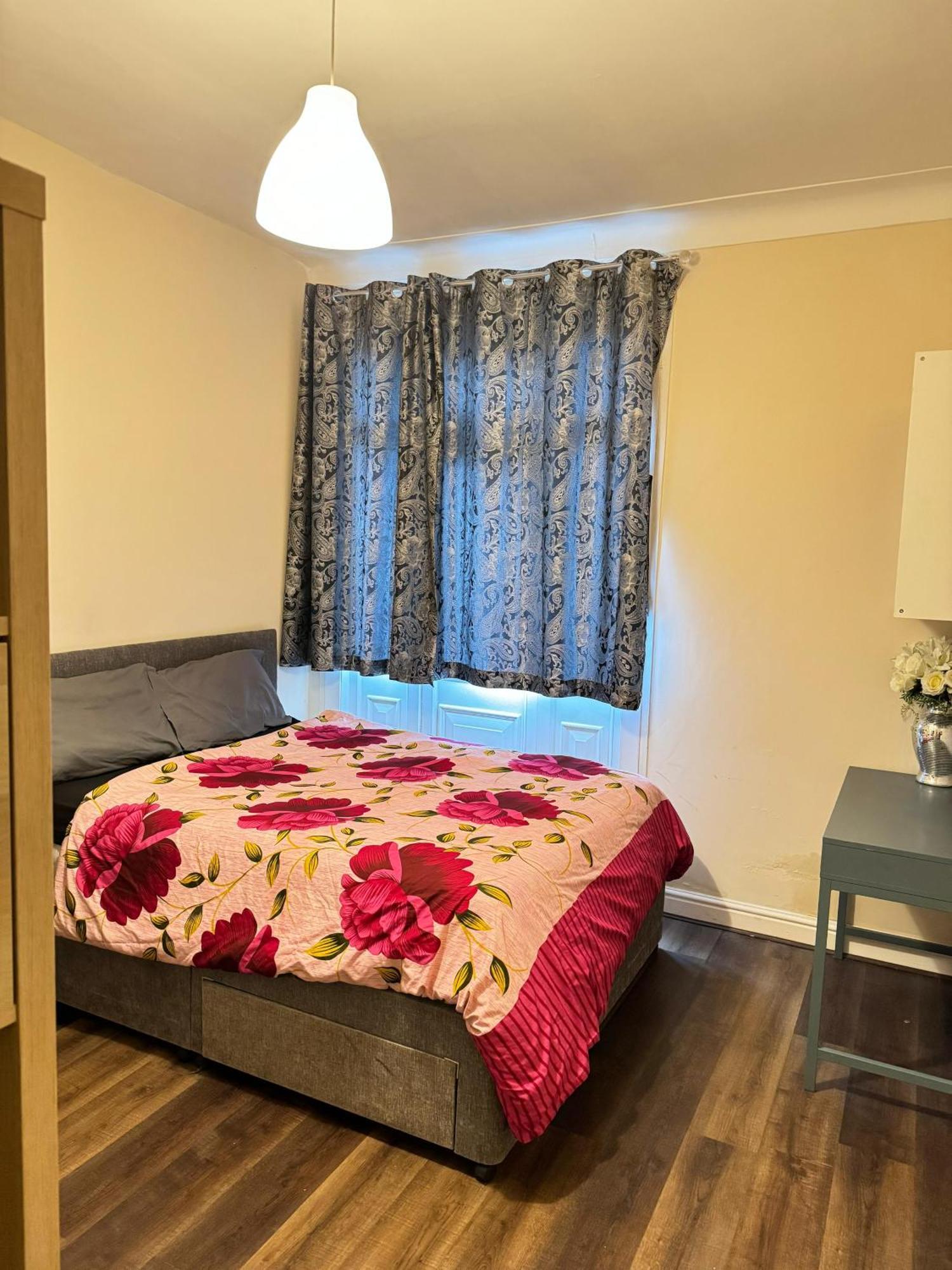 Nice And Pleasant Thornton Heath Exterior photo